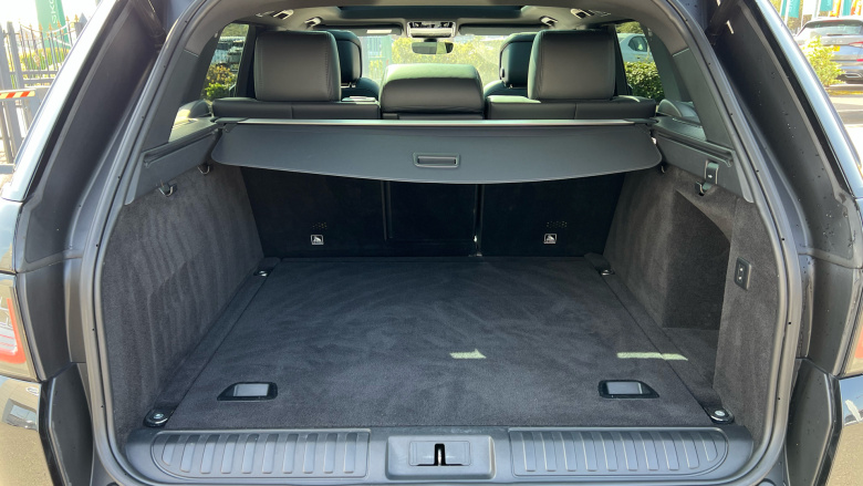 Land Rover Range Rover Sport 3.0 D300 HSE Dynamic Black 5dr Auto Diesel Estate